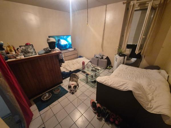 Maison divisée en 2 Studios T1bis à vendre Niort (79)