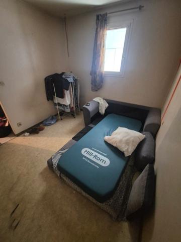 Maison divisée en 2 Studios T1bis à vendre Niort (79)