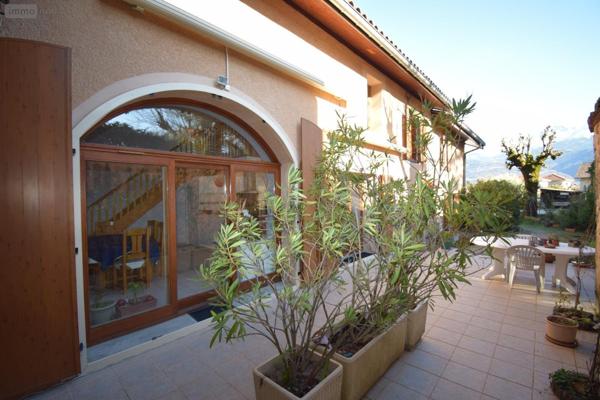 Maison à vendre à Crolles en Isère (38920), ref : 38161-5/26