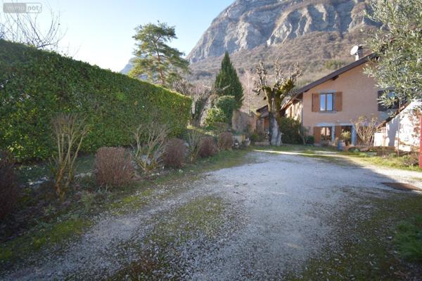 Maison à vendre à Crolles en Isère (38920), ref : 38161-5/26