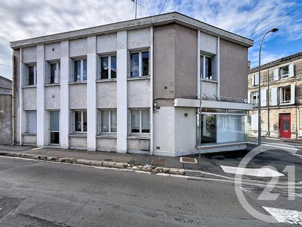 Maison à vendre  4 pièces - 120 m 2   ANGOULEME  - 16