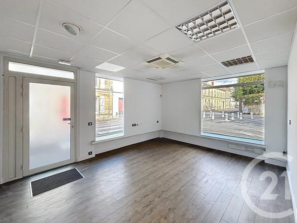Maison à vendre  4 pièces - 120 m 2   ANGOULEME  - 16