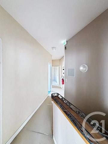 Maison à vendre  4 pièces - 120 m 2   ANGOULEME  - 16