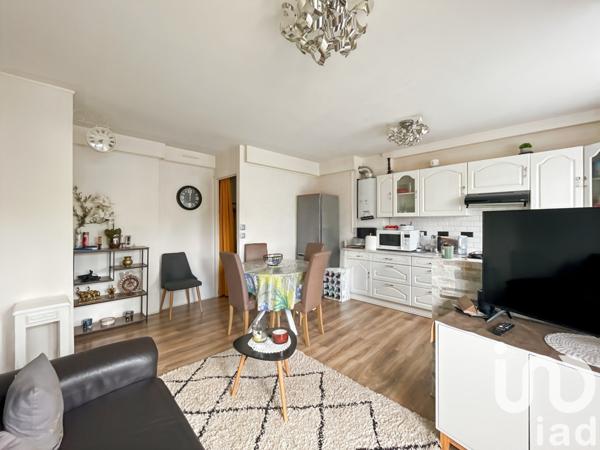 Appartement 2 pièces de 41 m² à Montfermeil (93370)