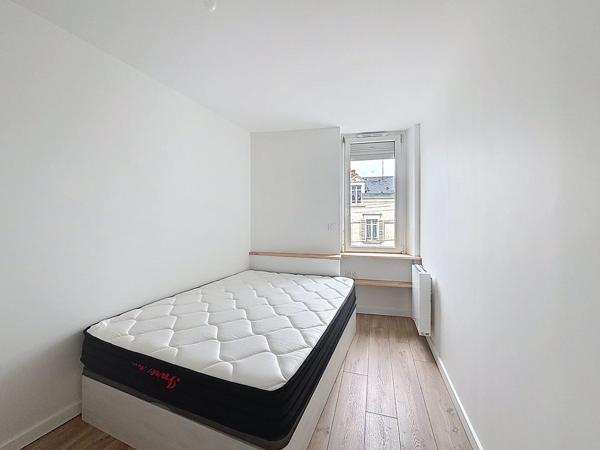 APPARTEMENT T2 ENTIEREMENT RENOVE MEUBLE - DISPONIBLE DE SUITE