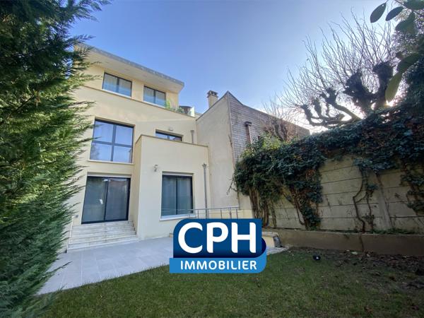 Grande Maison récente sur Sceaux avec de très belles prestat