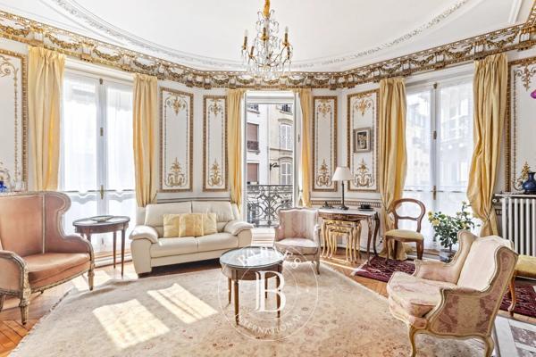 Paris 4ème, Appartement 2 Chambres -  93 m² à vendre