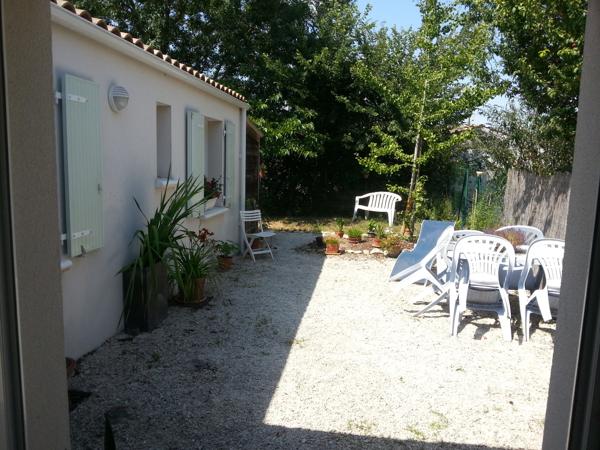 Maison de plain pied à SAINTE SOULLE