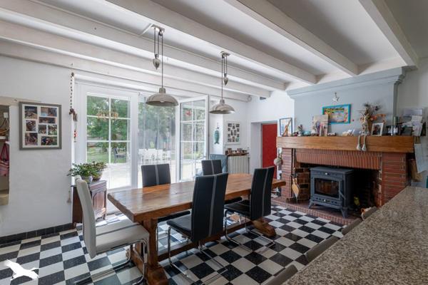 Maison à vendre |  Saint-Hilaire-de-Villefranche |  5 pièces | 182 m²