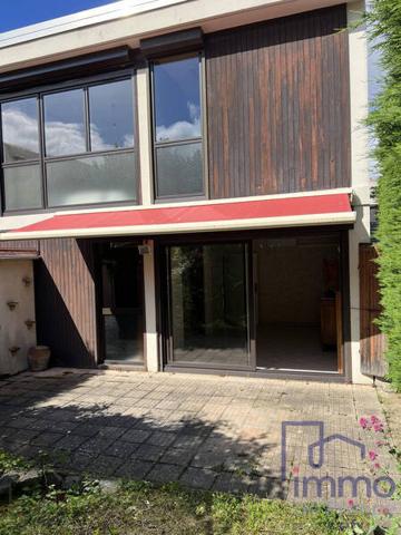 Appartement 4 pièces                                        - 42270 Saint-Priest-en-Jarez Réf : 2785-CIFVFOREZVELAY