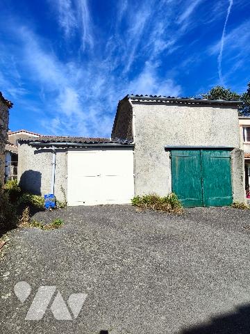 BATIMENT - GARAGE - MOUZILLON