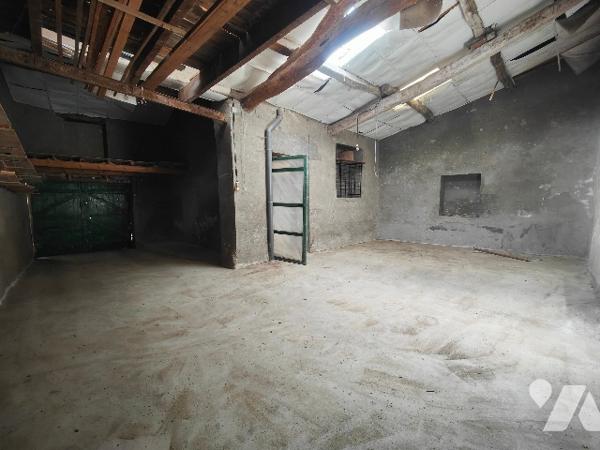 BATIMENT - GARAGE - MOUZILLON