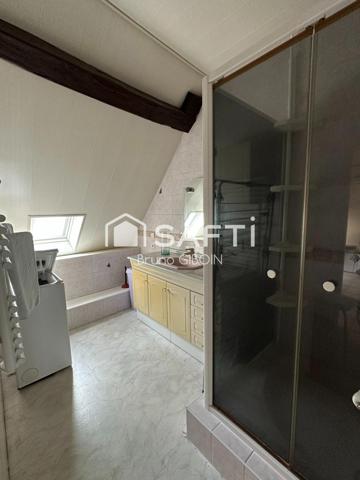 Appartement 74 M² en centre ville, 3 pièces, 1 chambre, un bureau et un grenier aménagé