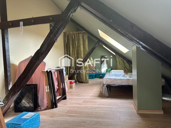 Appartement 74 M² en centre ville, 3 pièces, 1 chambre, un bureau et un grenier aménagé