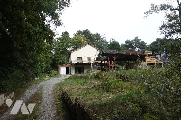 Maison, terrasse et jardin