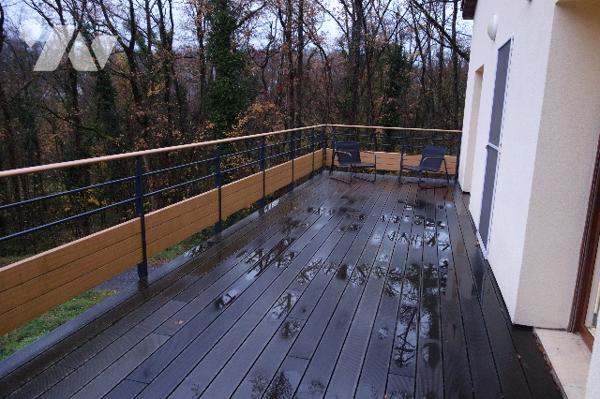 Maison, terrasse et jardin
