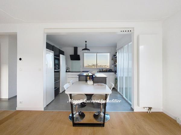 Montfort-sur-Meu (35160) EXCLUSIVITE - Maison 6 p entièrement rénovée- 175 m² - Montfort sur Meu