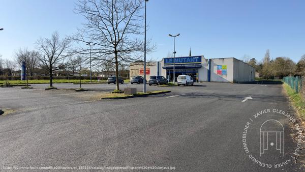 Local commercial Nueil Les Aubiers 1153 m2 , Nueil les aubiers