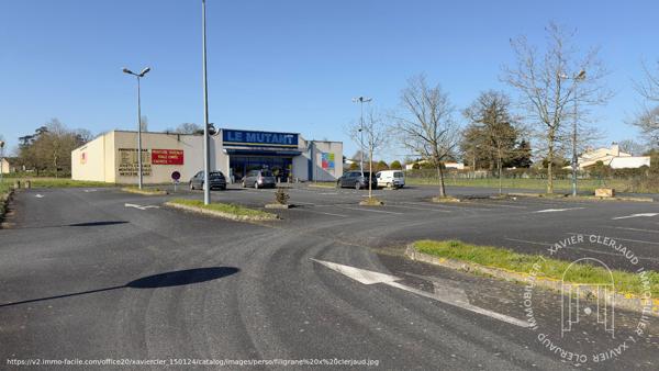 Local commercial Nueil Les Aubiers 1153 m2 , Nueil les aubiers