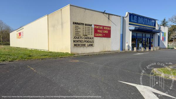 Local commercial Nueil Les Aubiers 1153 m2 , Nueil les aubiers