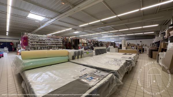Local commercial Nueil Les Aubiers 1153 m2 , Nueil les aubiers