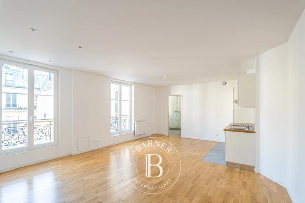 Paris 8ème, Appartement 1 Chambre -  54 m² à vendre