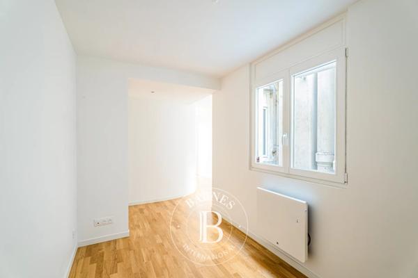 Paris 8ème, Appartement 1 Chambre -  54 m² à vendre