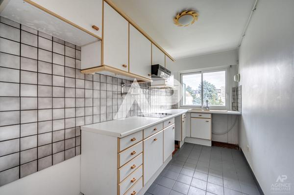 Appartement Rueil Malmaison 2 pièce(s) 48.40m2 €255 000 **  - Référence  19532