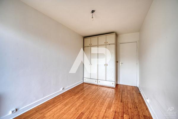 Appartement Rueil Malmaison 2 pièce(s) 48.40m2 €255 000 **  - Référence  19532