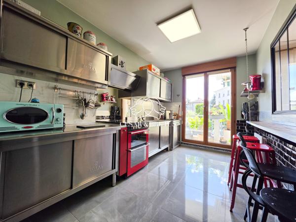 VENTE d’un appartement F4 (95 m²) à BRON