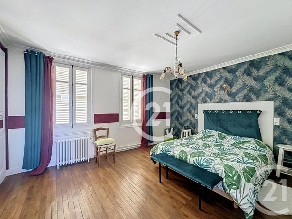 Maison à vendre  4 pièces - 97 m 2   COGNAC  - 16