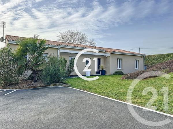 Maison à vendre  5 pièces - 147 m2 BOURG CHARENTE - 16