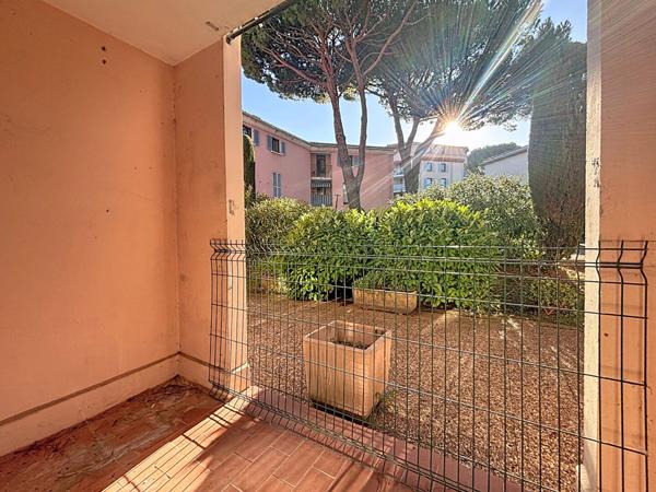 Fréjus - Appartement T3 de 61 m² avec garage, au calme et proche des commerces