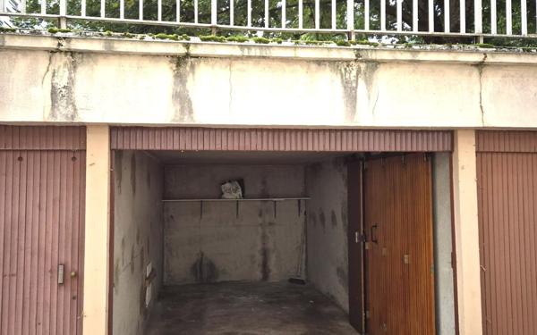 Stationnement à vendre    13,15 m2 Chenôve