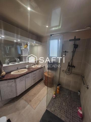 Maison proche toutes commodités, excellent état, grand jardin calme et paisible.