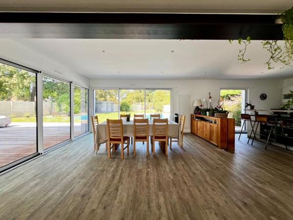 Spacieuse maison familiale de 260m² avec piscine et grand jardin sans vis à vis – Chemin de Linas