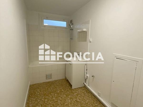 Location Appartement 4 pièces 75.96 m² - 37 AV SIR WINSTON CHURCHILL Rennes 35000