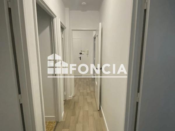 Location Appartement 4 pièces 75.96 m² - 37 AV SIR WINSTON CHURCHILL Rennes 35000