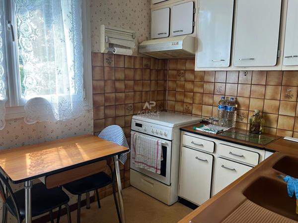 Appartement Nanterre 4 pièce(s) 61 m2 €248 000 ** - Référence 15088