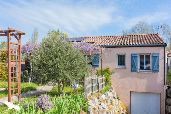 Maison à vendre |  L'Isle-Jourdain |  4 pièces | 87 m²