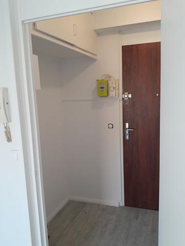 À louer / Studio 22 m² avec balcon, proche gare centre de Reims