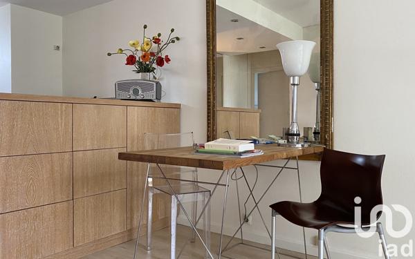 Appartement 2 pièces de 43 m² à Paris (75018)