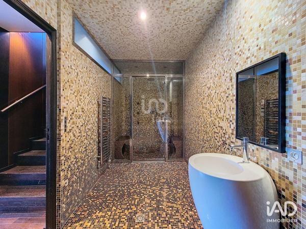 Maison à vendre 14 pièces 600 m² Bougival