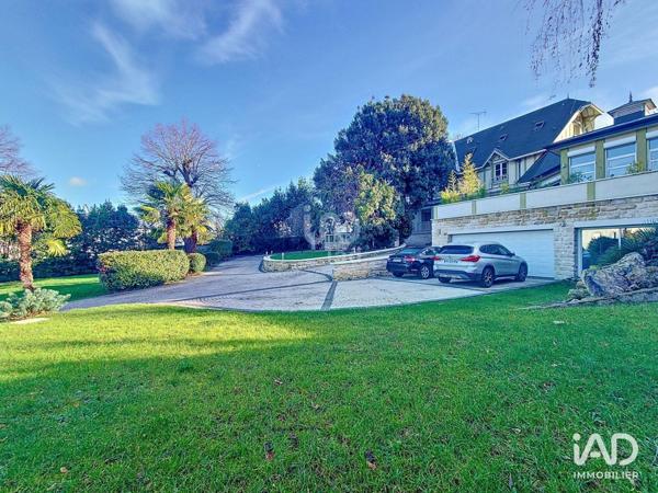 Maison à vendre 14 pièces 600 m² Bougival