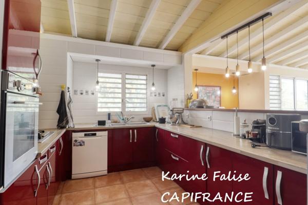 Ensemble immobilier – Villa T6 + 2 T2, piscine, vue mer – Sainte-Luce