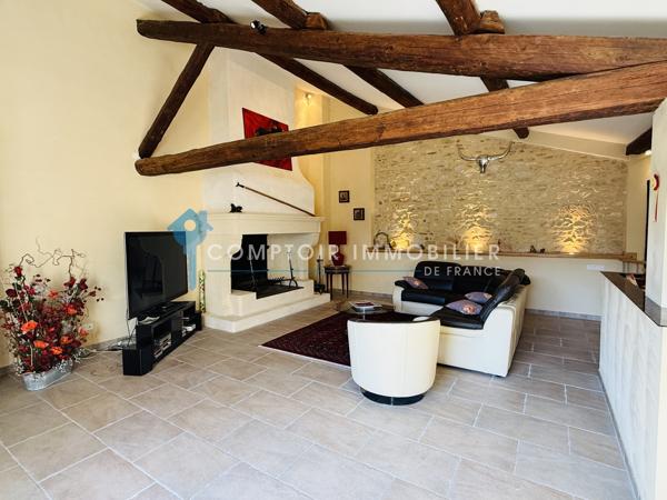 Propriete
                                                                                                                                                                                                                                                                                                                        7 pièce(s)                                                                                                                                                                                                          4 chambre(s)                                                                                                                                                                                                          264  m²