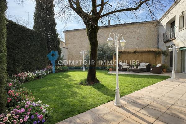 Propriete
                                                                                                                                                                                                                                                                                                                        7 pièce(s)                                                                                                                                                                                                          4 chambre(s)                                                                                                                                                                                                          264  m²