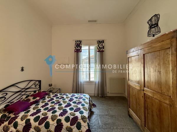 Propriete
                                                                                                                                                                                                                                                                                                                        7 pièce(s)                                                                                                                                                                                                          4 chambre(s)                                                                                                                                                                                                          264  m²