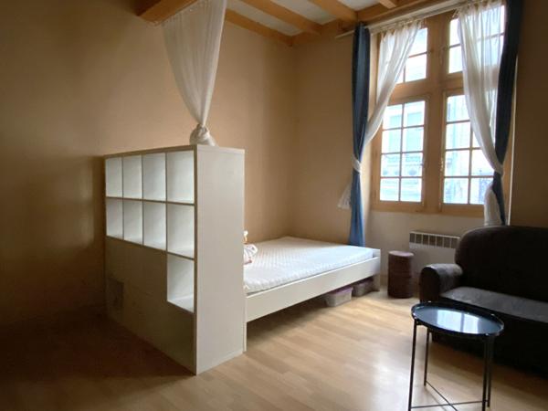 Bordeaux Saint-Pierre - Studio 29 m2 à rénover