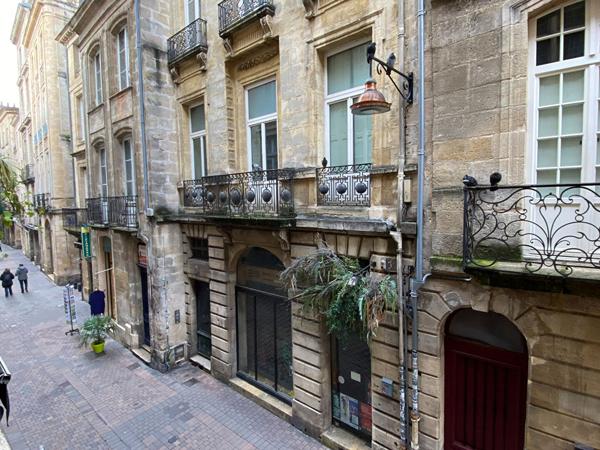 Bordeaux Saint-Pierre - Studio 29 m2 à rénover